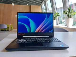 asus-tuf-gaming-f15-fx506hf-v-otlicnom-sostoianii