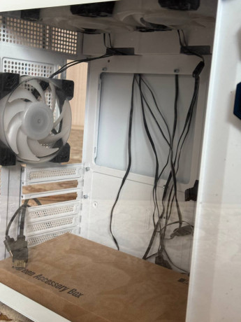 prodam-korpus-jonsbo-d41-mesh-screen-minitower-window-white-atx-d41-mesh-sc-white-polnyi-komple-big-2