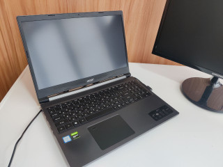 noutbuk-acer-a715-75g-77de-i7-9750h-gtx-1650-ne-rabotaet-na-zapcasti-ili-na-vosstanovlenie-bez-m