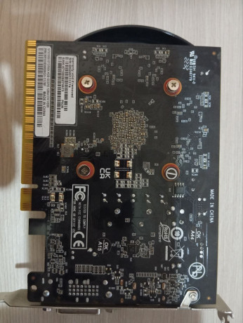 gtx-750-ti-2gb-ddr5-big-1