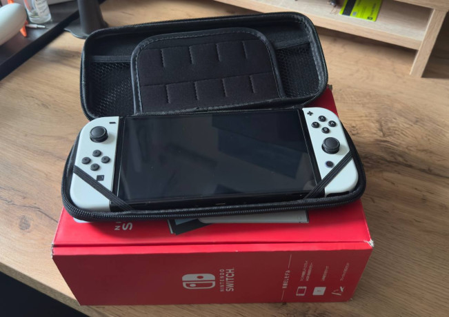prodam-nintendo-switch-oled-iaponskaia-reviziia-xz-vliiaet-li-na-cto-big-0