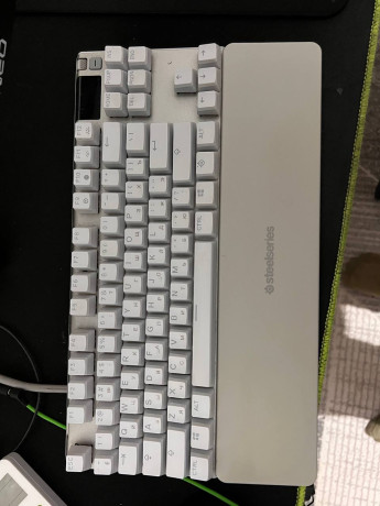 prodam-klaviaturu-steelseries-apex-7-tkl-ghost-edition-v-otlicnom-sostoianii-big-0