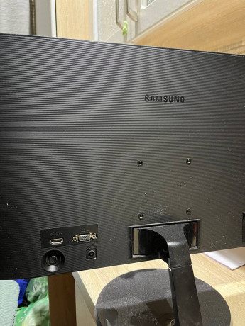 samsung-monitor-big-1