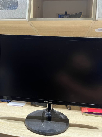 samsung-monitor-big-0