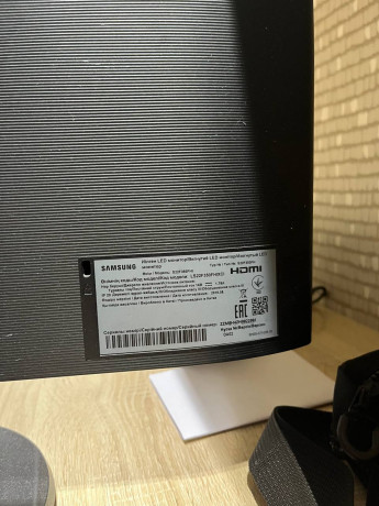 samsung-monitor-big-2