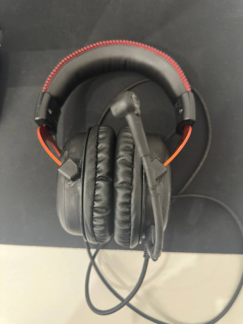 prodam-hyperx-cloud-2-novoe-ogolove-i-novye-ambiusury-bez-zvukovoi-karty-8k-big-0