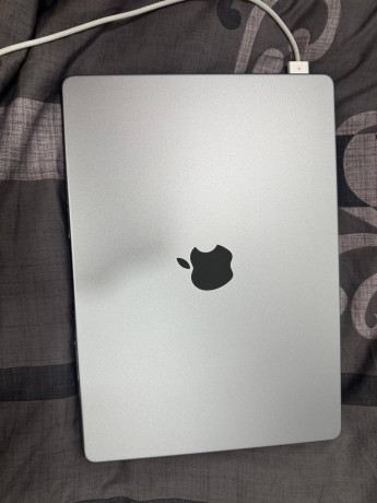 prodam-macbook-pro-2021-big-1