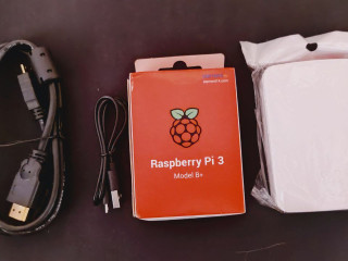 prodam-mikrokompiuter-raspberry-pi-3-model-b-novyi