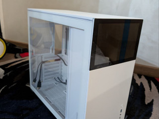 korpus-jonsbo-d41-s-ekranom