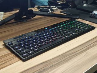 mexaniceskaia-noznicnaia-nizko-profilnaia-klaviatura-corsair-k100-air