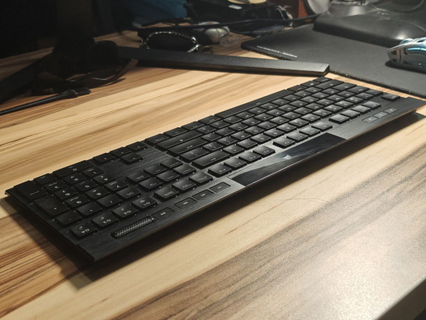mexaniceskaia-noznicnaia-nizko-profilnaia-klaviatura-corsair-k100-air-big-2
