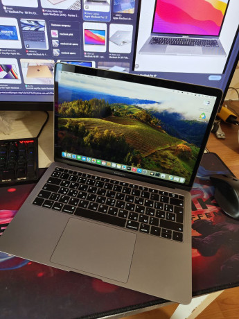 mackbook-air-13-256gb-2018-v-idealnom-sostoianii-cena-140k-srocno-big-2