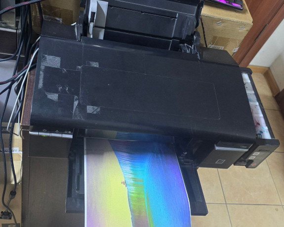 prodam-cvetnoi-printer-epson-l800-big-0