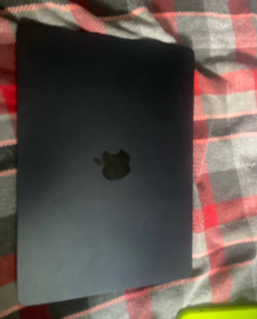 prodam-macbook-air-m2-big-3