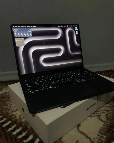 prodam-macbook-air-m2-big-0