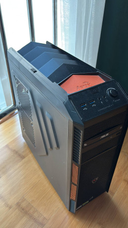 korpus-aerocool-predator-x1-big-0