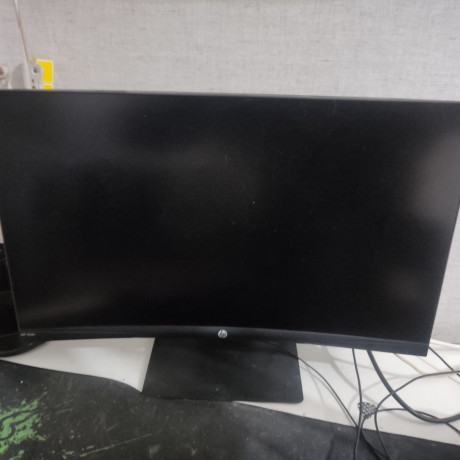 prodam-monitor-na-144-gerc-big-0