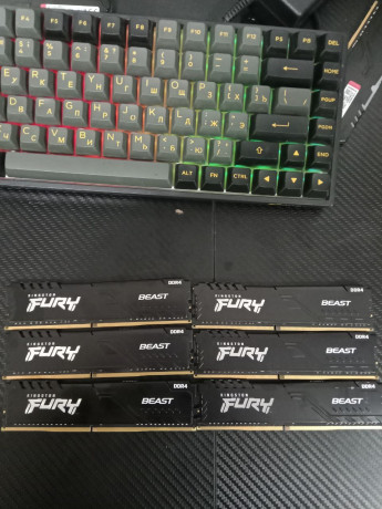 ozu-ddr4-8-gb-big-0