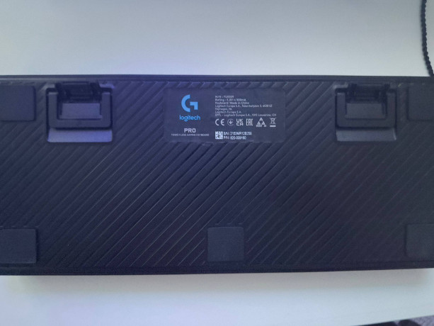 prodam-mexaniceskuiu-klaviaturu-logitech-g-pro-blue-big-1