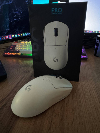logitech-superlight-big-1