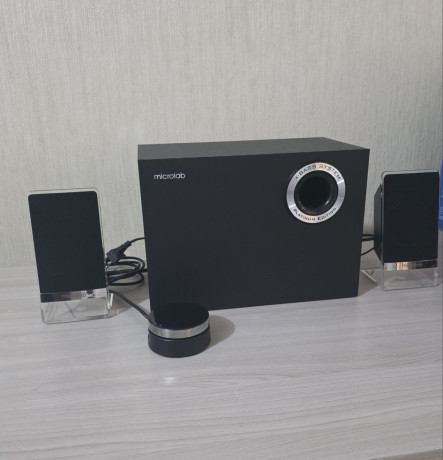 prodam-astana-microlab-m200-platinum-edition-v-otlicnom-sostoianii-nerabocie-mozet-kto-otremontir-big-1