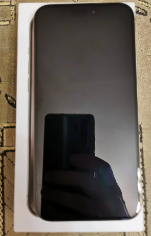 prodam-iphone-15-pro-max-na-256gb-natural-titanium-big-1