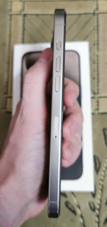 prodam-iphone-15-pro-max-na-256gb-natural-titanium-big-2