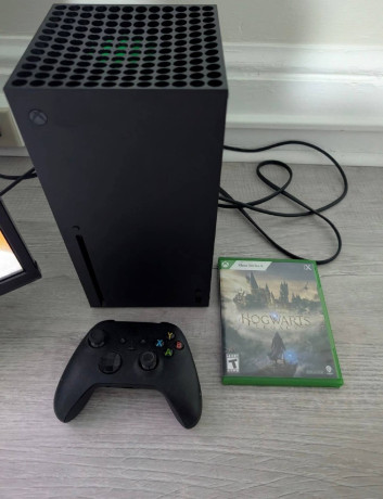 srocno-prodam-xbox-series-x-big-1