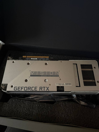 videokarta-gigabyte-rtx3060-windforce-111k-big-1