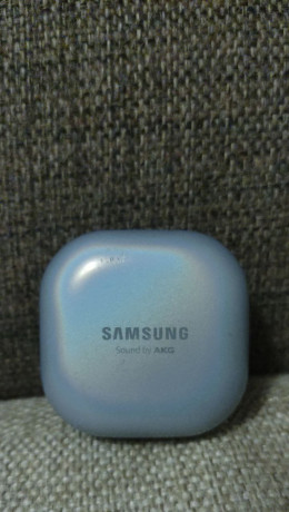 samsung-galaxy-buds-pro-premialnye-besprovodnye-nausniki-v-otlicnom-sostoianii-big-0