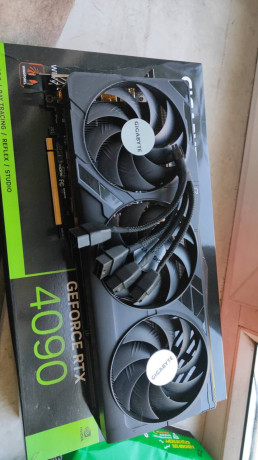 prodam-4090-gigabyte-windforce-24gb-big-1