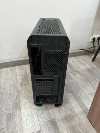 korpus-aerocool-big-2