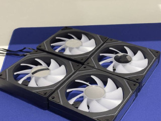 prism-4pro-4-stuki-cernye-kak-novye-1000-za-stuku-otpravka-za-vas-scet-primerno-2k-vyidet-navernoe