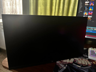 prodam-malenkii-monitor-na-75gc