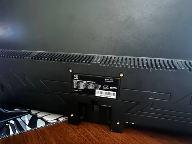 prodam-malenkii-monitor-na-75gc-big-1