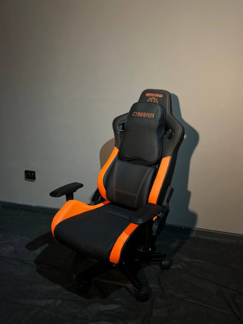 v-nalicii-igrovye-kresla-cyberfox-big-0