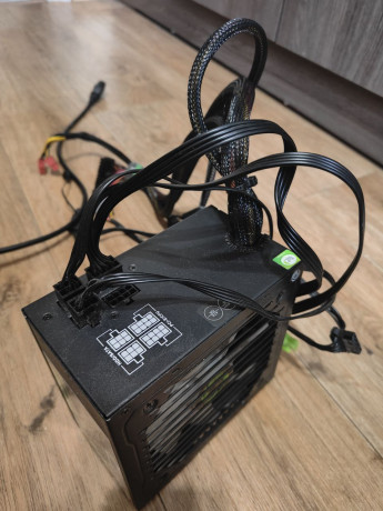 almaty-prodam-blok-pitaniia-600w-gamemax-vp-600-rgb-v-xorosem-sostoianii-14000-big-1