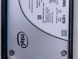 ssd-dlia-servera-192tb-120k-novyi-est-v-kolicestve