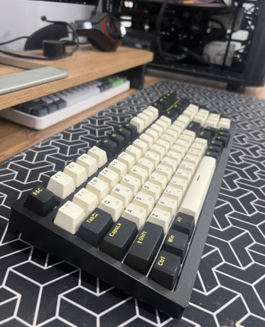 prodam-mchose-k980-big-1
