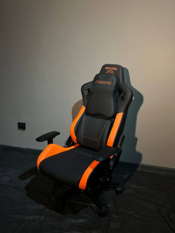 v-nalicii-igrovye-kresla-cyberfox-big-0