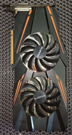 1070-gigabyte-windforce-big-0