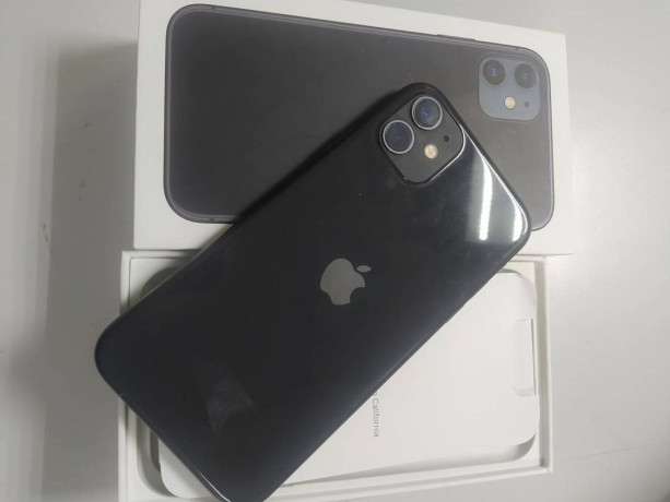 11-iphone-64gb-v-polnom-rabocem-sostoianii-big-0