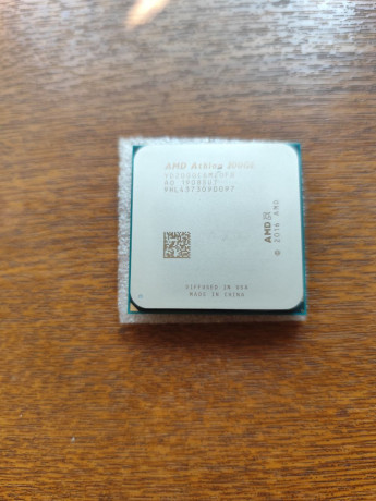 prodam-athlon-200ge-2iadra-4potoka-vstroennoe-video-vega-3-xoroso-dlia-ofisa-big-0