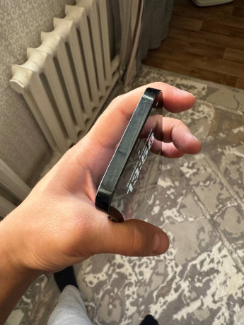 prodam-iphone-12-pro-256-gb-v-xorosem-vizualnom-sostoianii-big-4