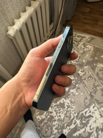 prodam-iphone-12-pro-256-gb-v-xorosem-vizualnom-sostoianii-big-2