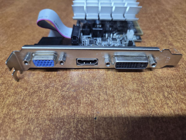 videokarta-gf-210-1gb-big-2