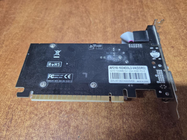 videokarta-gf-210-1gb-big-1