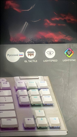 prodam-klaviaturu-logitech-g915-gl-tactile-svitci-big-1