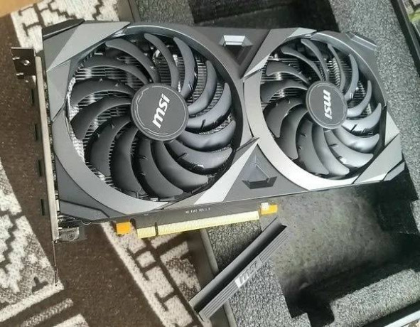 prodam-rtx-4070-super-12gb-big-1