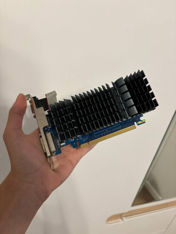 videokartu-asus-nvidia-gt730-2gb-big-0